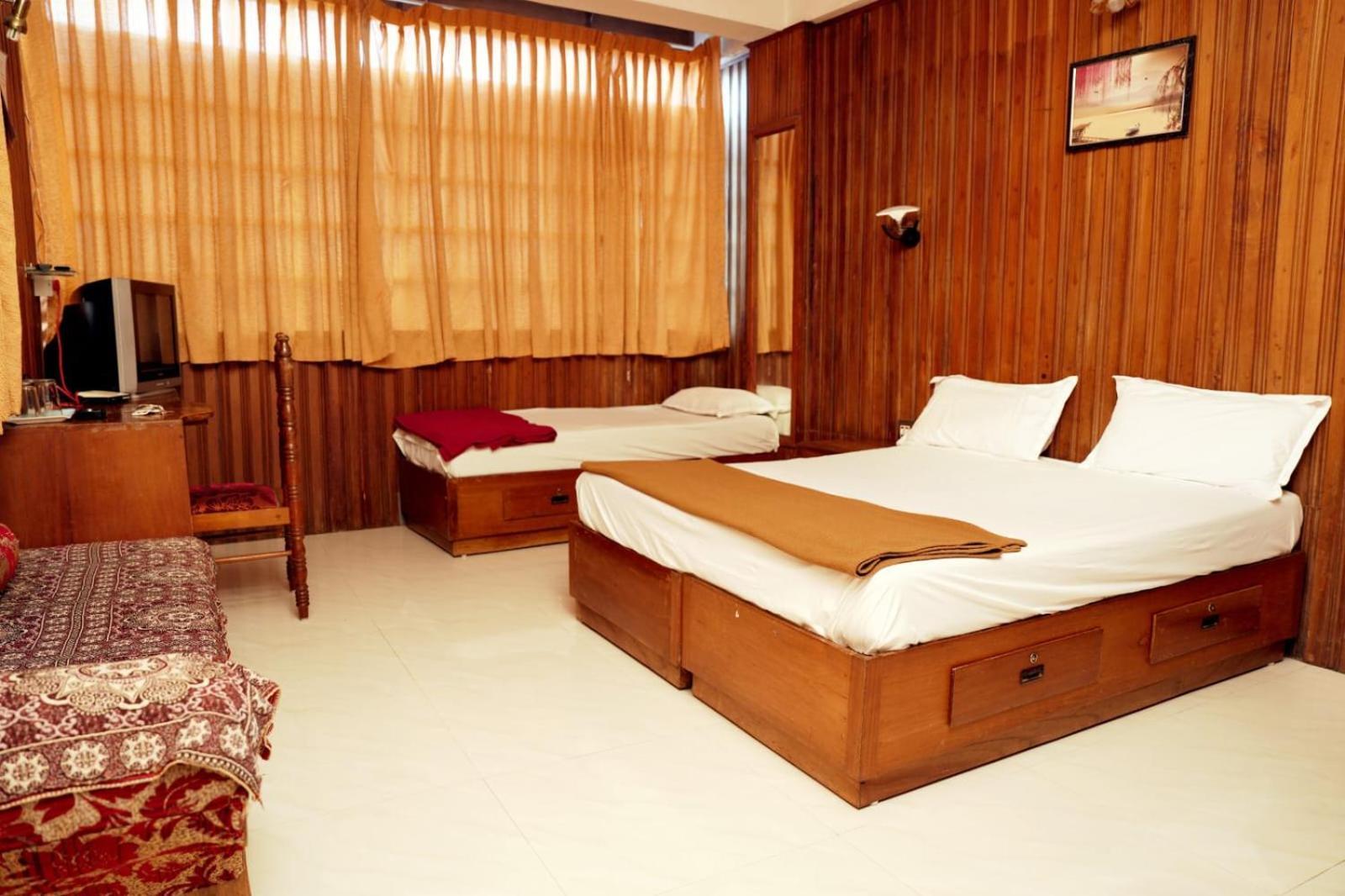 Dolphin Residency Otel Thekkady Dış mekan fotoğraf