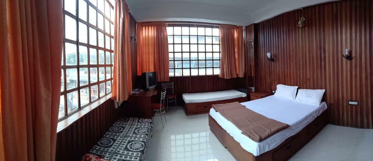 Dolphin Residency Otel Thekkady Dış mekan fotoğraf